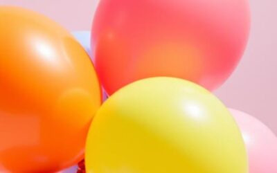Jak udekorować małe mieszkanie balonami?
